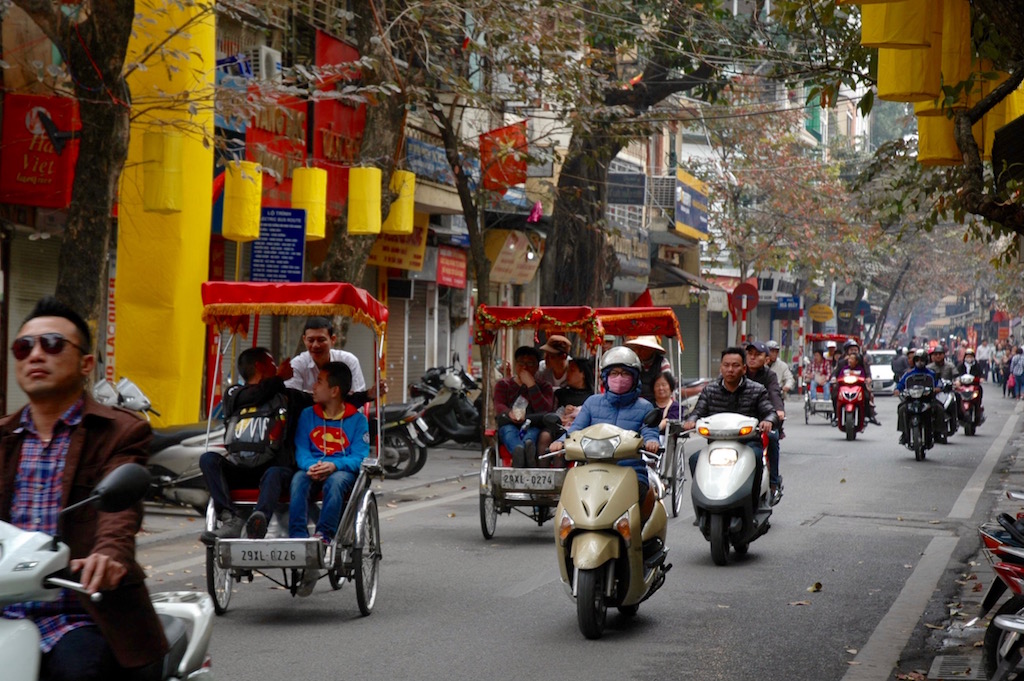 How to cross the road in Hanoi